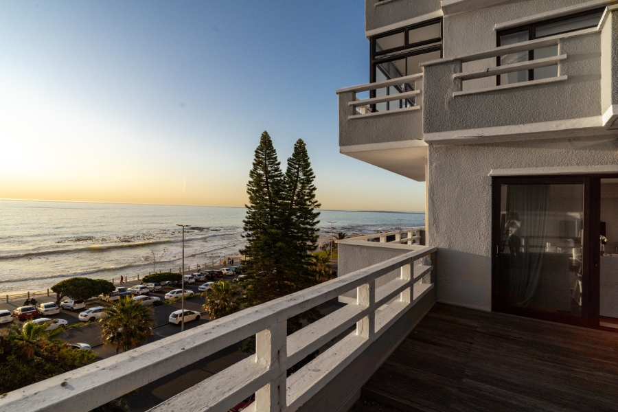 To Let 2 Bedroom Property for Rent in Sea Point Western Cape